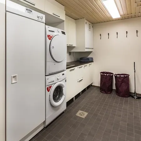 Karhunkieppi Chalets * ليفي