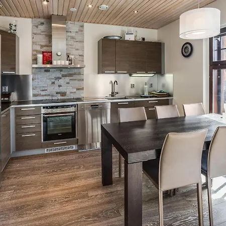 Karhunkieppi Chalets ليفي