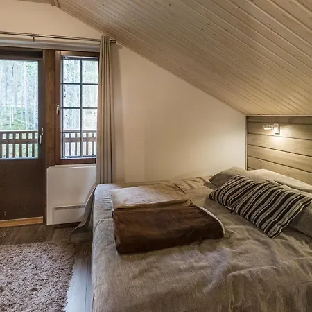 Karhunkieppi Chalets * ليفي