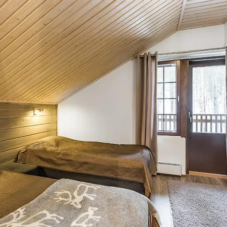 Karhunkieppi Chalets ليفي